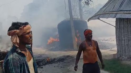 कहर! शॉर्ट शर्किट से दो थाना क्षेत्र में लगी आग, लाखों की संपत्ति जलकर खाक   