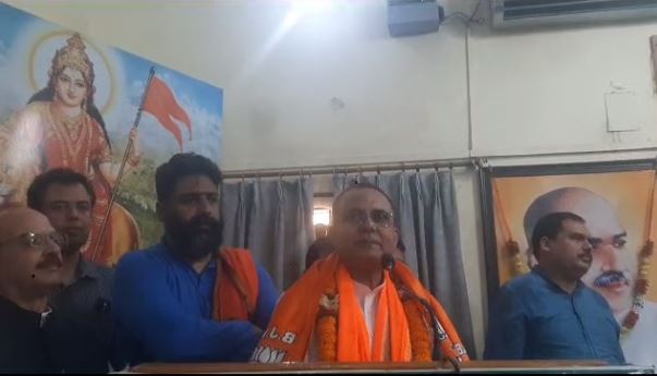 पूर्व IPS राजीव रंजन समेत सैकड़ो ने थामा भाजपा का दामन, कहा-'अब जनता की सेवा करेंगे'