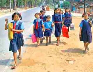 गर्मी से झुलस रहा बिहार, बढ़ाई गई गर्मी की छुट्टियां, जानें कब तक बंद रहेगें स्कूल