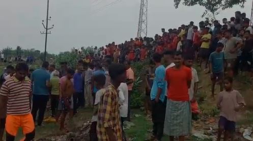 जमशेदपुर :तालाब में तैरते शव को देखकर मची अफरा-तफरी, मृतक के भतीजे ने किया ये खुलासा