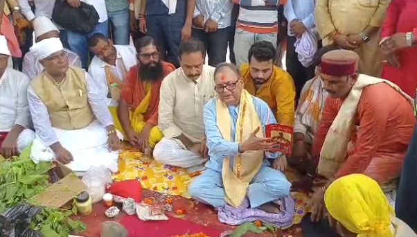पूर्वी चंपारण में  राम मंदिर का निर्माण शुरु, आचार्य किशोर कुणाल की देख-रेख में हुआ शुभारंभ   