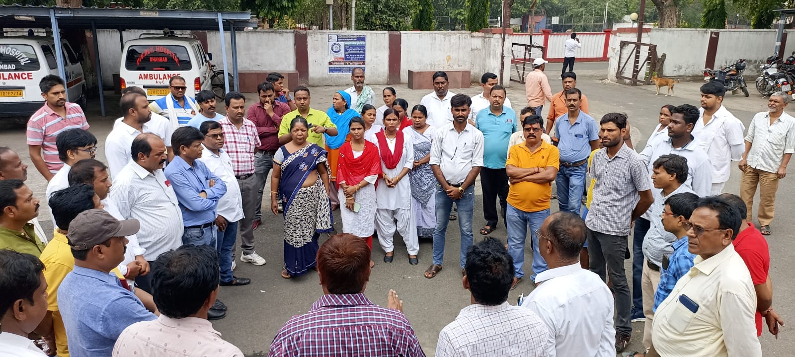 धनबाद के एक साधारण चप्पल के "विशेष" बनने में आया ट्विस्ट, जानिए बाबूलाल के ट्वीट के बाद कैसे टूटी अधिकारियों की नींद