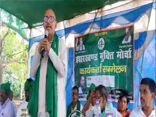 किसने लौटाया सरना धर्म कोड? पहचानिए दोस्त और दुश्मन, एक बार फिर से झामुमो के निशाने पर राजभवन