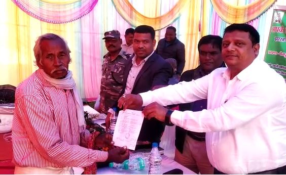 गुमला में सरकार आपके द्वार, ऑनस्पॉट प्रॉब्लम सॉल्व करने का दावा