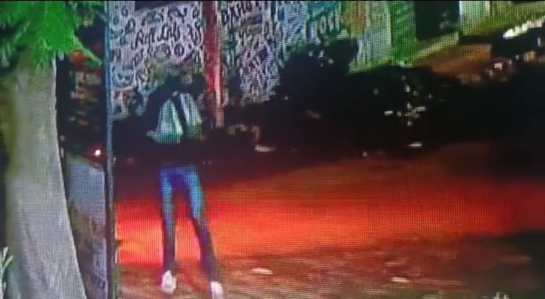 वासेपुर के कारोबारी के घर फायरिंग का वीडियो हुआ वायरल, आप भी देखिये