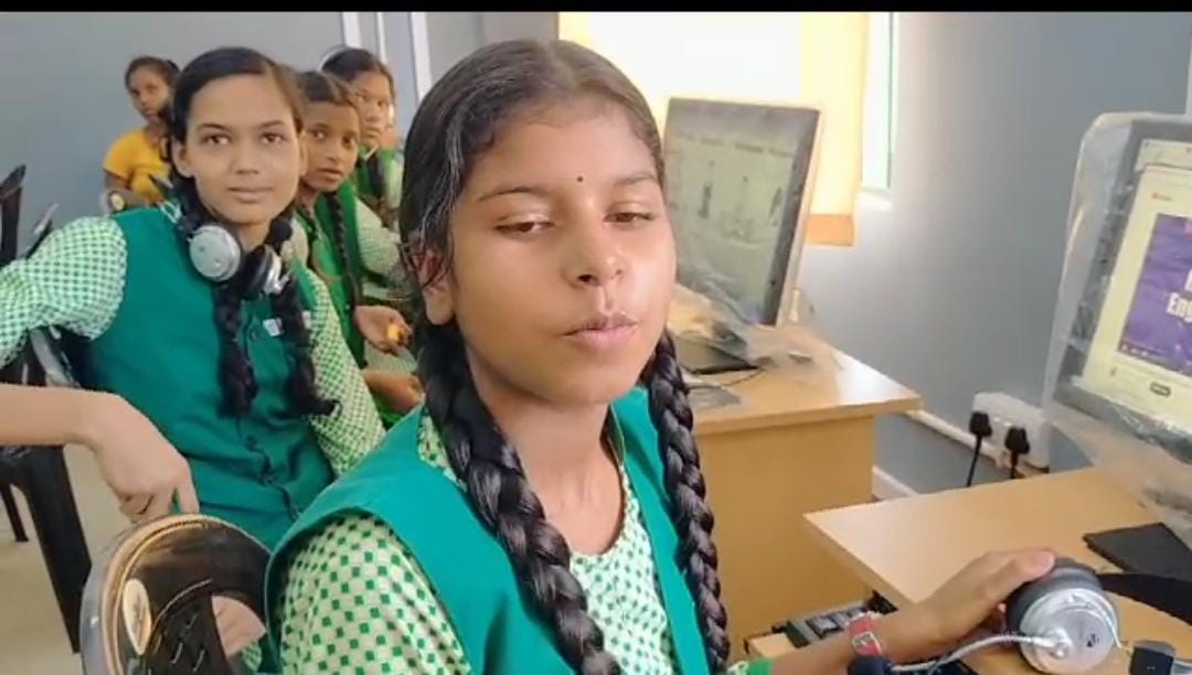 गरीब बच्चों का इंग्लिश मिडियम में पढ़ने का सपना पूरा, उत्कृष्ट विद्यालयों में पढ़ाई शुरु