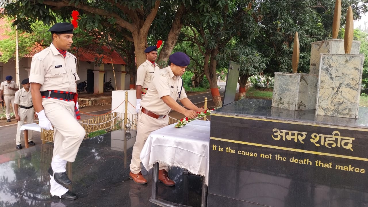 शहीद एसपी अमरजीत बलिहार की पुण्यतिथि, 2 जुलाई 2013 को नक्सलियों से लड़ते हुए दी थी शहादत   