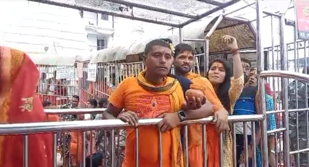 सावन का पावन महीना शुरु, श्रद्धालु कर रहे हैं प्रशासनिक तैयारियों की सराहना, जानें क्यों स्पर्श पूजा की गई बंद 