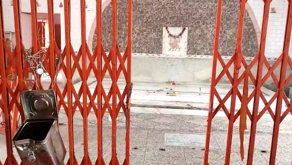 नहीं थम रहा जिले में चोरों का आतंक, मंदिर का दानपेटी से रुपए ले उड़े चोर