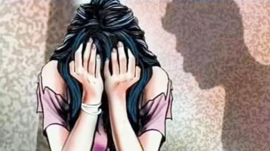 शिक्षक ने 9वीं की छात्रा को प्रेम जाल में फंसाकर वीडियो किया वायरल, आरोपी शिक्षक गिरफ्तार