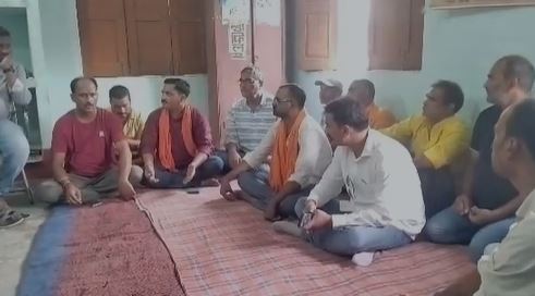 किसानों के साथ IOCL की बैठक, मिट्टी समतलीकरण और किसानों की समस्याओं के निदान पर बनी सहमति