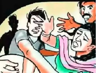 चतरा में प्यार करने की मिली दर्दनाक सजा, ग्रामीणों ने प्रेमी युगल को बांधकर पीटा, प्रेमिका की गई जान