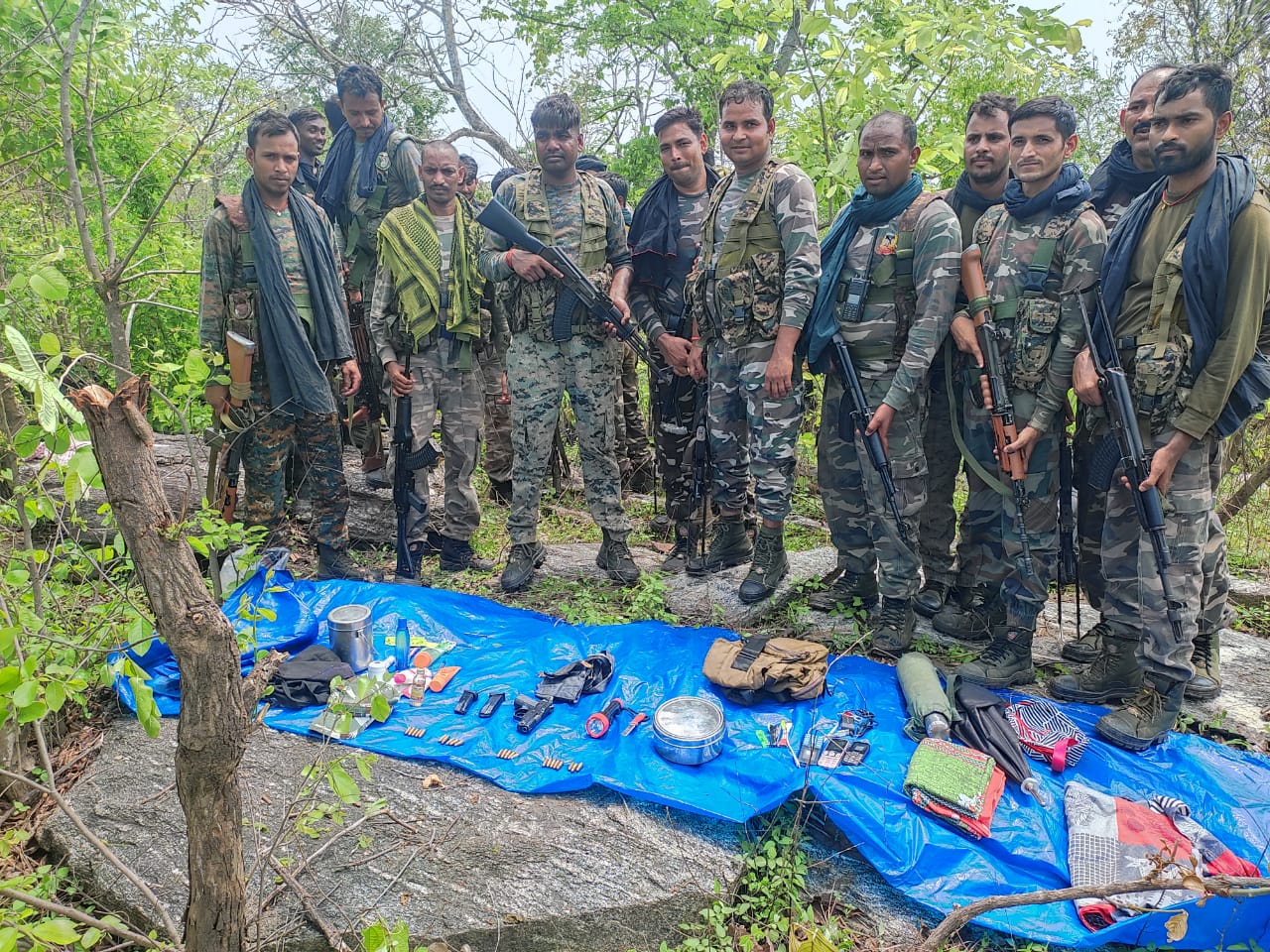 चतरा में पुलिस और TPC उग्रवादियों के बीच मुठभेड़, बच निकला कमांडर आक्रमण गंझू