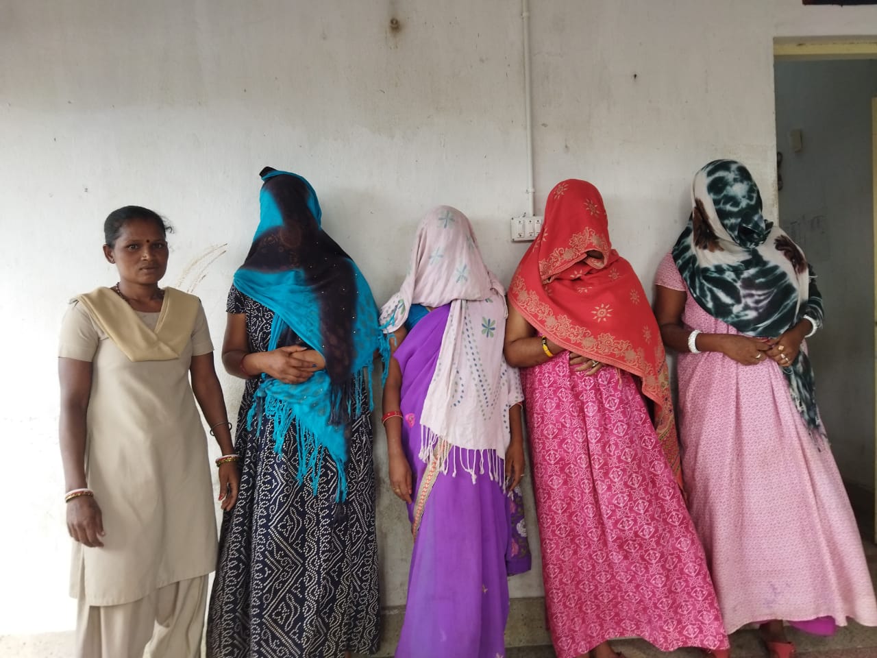 देवघर:  ये 4 महिलाएं करती है सिर्फ बकरी की चोरी, जब पकड़ी गई तो जानिए क्या हुआ 