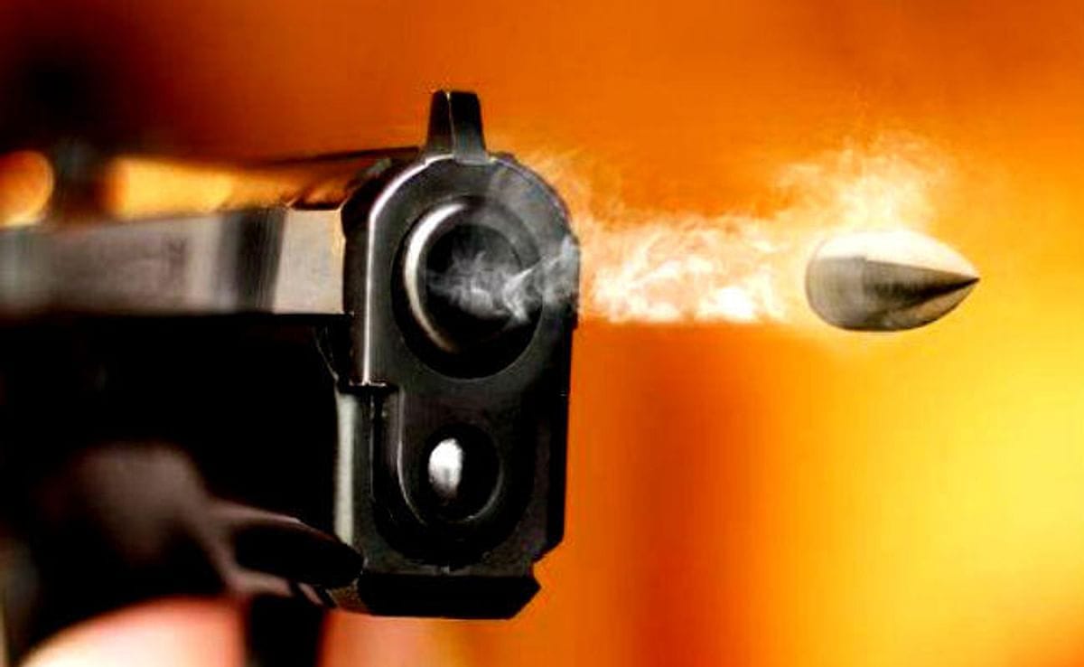 रांची: बुंडू में तीन अपराधियों ने की सरेआम गोलीबारी, एक को लगी गोली