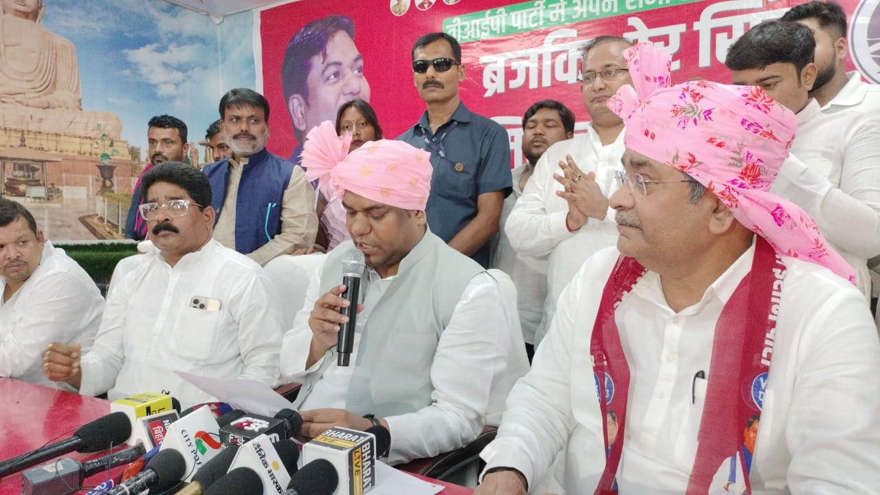 बीजेपी पर भड़के मुकेश सहनी, अपने गिरेबान में झांकने की दे डाली नसीहत, जानें तेजस्वी के इस्तीफे पर क्या कहा