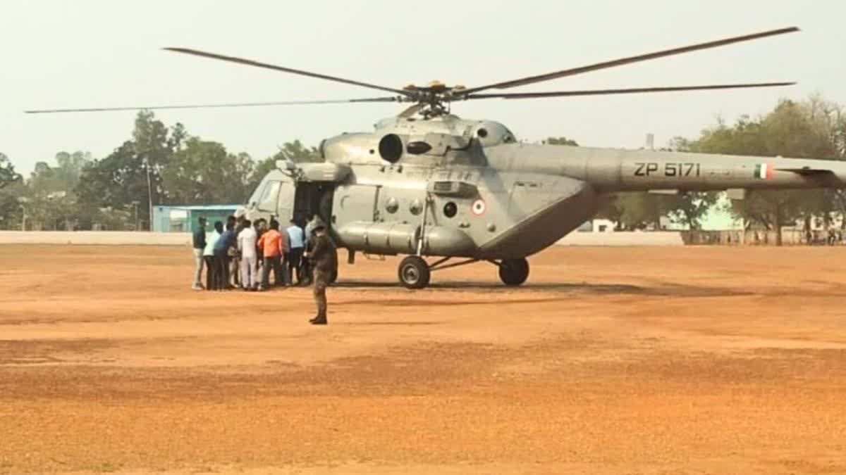 नक्सलियों के साथ मुठभेड़ में डिप्टी कमांडेंट को लगी गोली, एयरलिफ्ट कर लाया गया रांची  