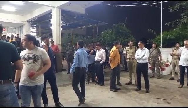 अपडेट-ATS और अपराधियों के बीच मुठभेड़ के बाद पुलिस महकमा रेस,गिरोह के खात्मे तक जारी रहेगा अभियान