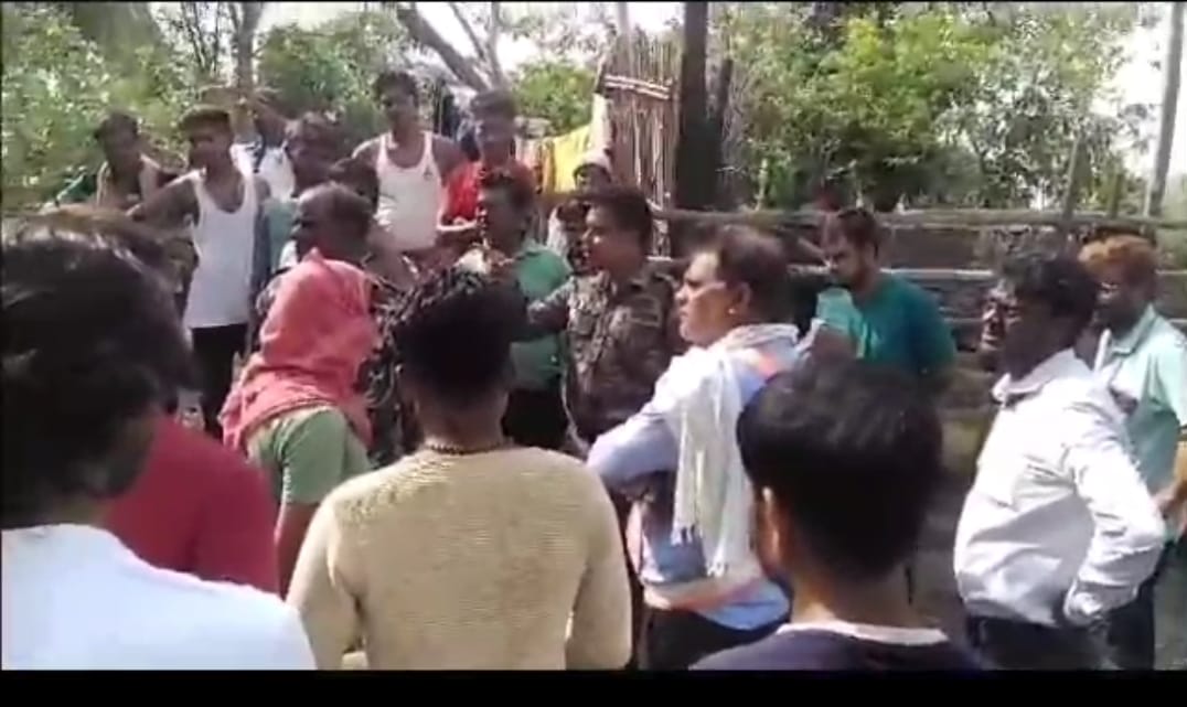 VIRAL VIDEO -लोदना थानेदार ने युवक को दी आंख फोड़ डालने की धमकी, जानिए डिटेल्स 