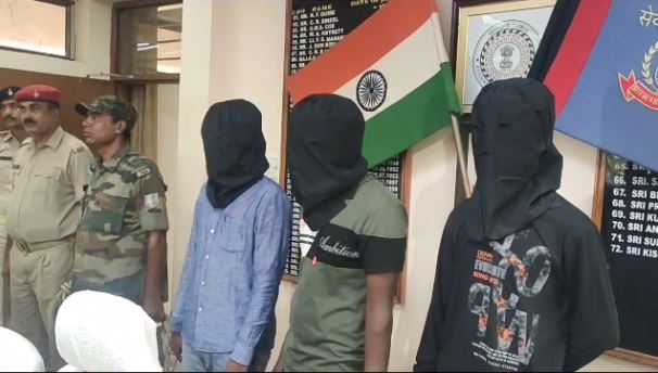 "राजू दा के इजाजत के बिना दुकान खोला तो खोपड़ी खोल दूंगा" का पर्चा फेंक फायरिंग करने के मामले का हुआ खुलासा