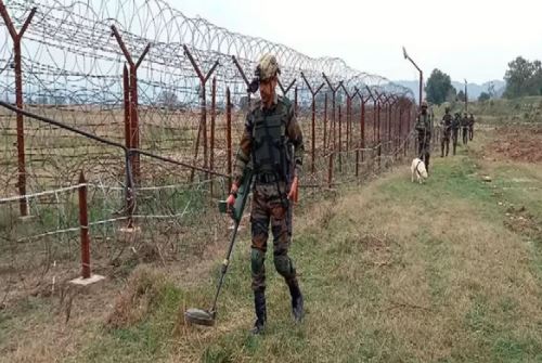 हाईकोर्ट ने झारखंड में बांग्लादेशी घुसपैठ को लेकर केन्द्र से मांगा जवाब, 6 सितंबर को सुनवाई की तारीख निर्धारित