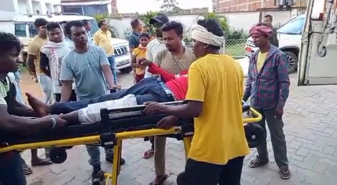 बोकारो: दो बाइक की टक्कर में एक की मौत, चार गंभीर रूप से घायल