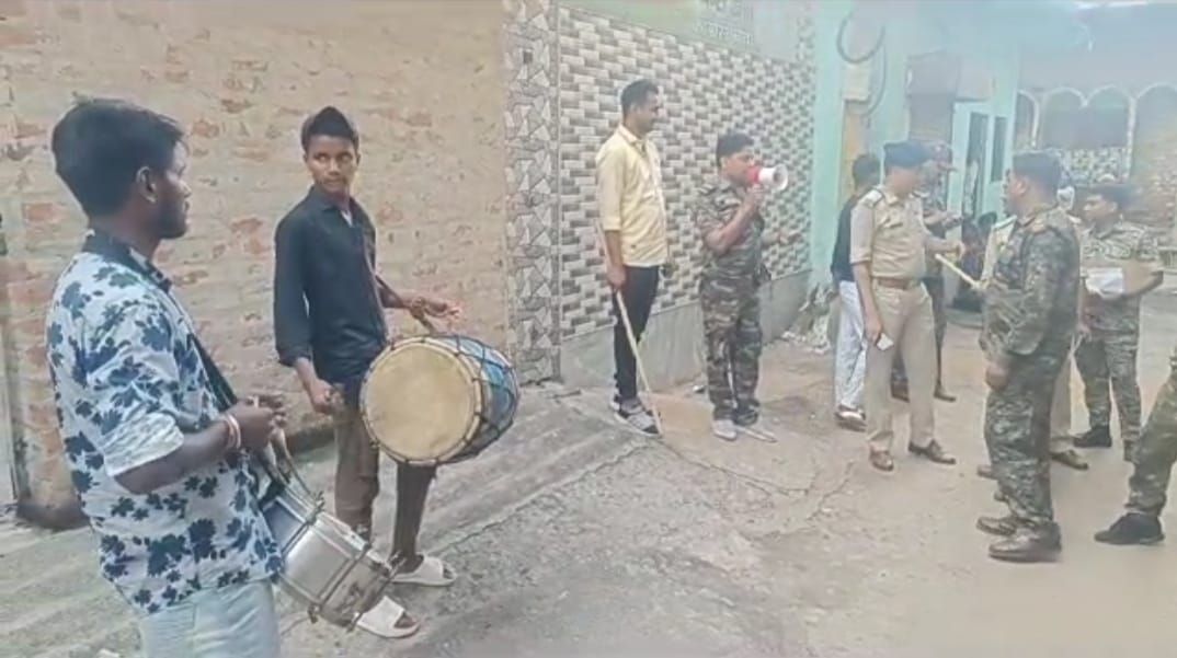 कुख्यात प्रिंस खान के घर की फिर से हो सकती है कुर्की, पुलिस ने चिपकाया  इश्तेहार ,जानें पूरा मामला