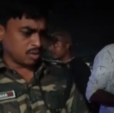 झारखंड का गालीबाज दरोगा , अरे हम तो सरकारी रंगवाज है , CM को कंप्लेन करना करना है कर दो !