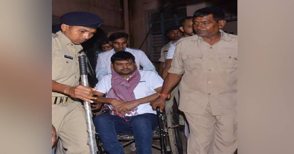 झरिया के पूर्व भाजपा विधायक संजीव सिंह का रांची रिम्स जाने से इनकार, परिवार ने बताया उनकी जान को है खतरा 