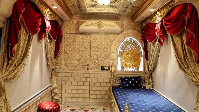 मुकेश साहनी का 4 करोड़ का रथ बनकर तैयार, 5 स्टार होटल भी इसके सामने है फेल