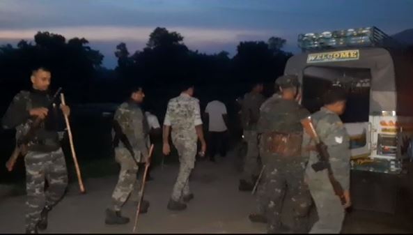 गिरिडीह : प्रशासन ने सरकारी जमीन को कराया अतिक्रमण मुक्त, ग्रामीणों ने जमीन पर किया था कब्जा