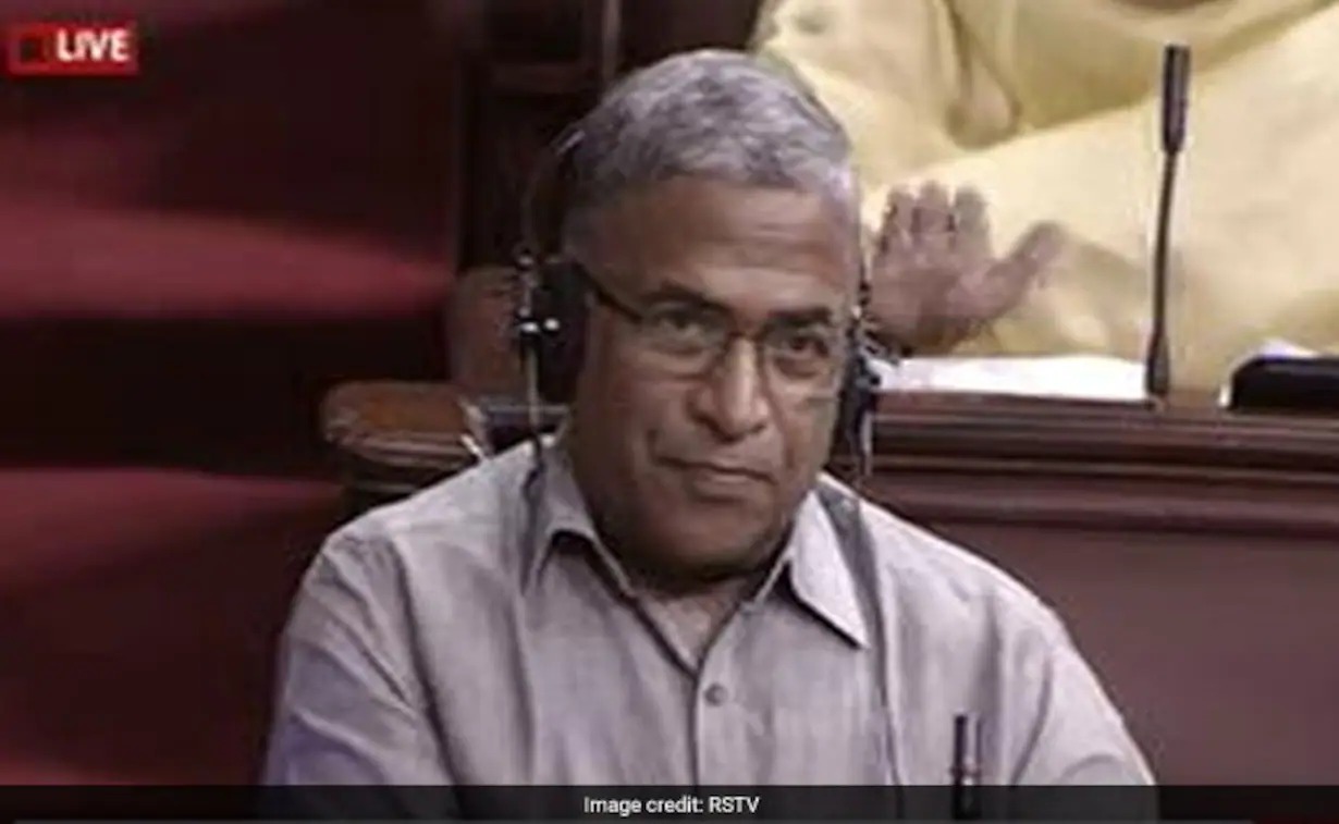 झारखंड -बिहार से लेकर दिल्ली तक की नजरें टिकी है उपसभापति हरिवंश पर, पढ़िए क्या है वजह 