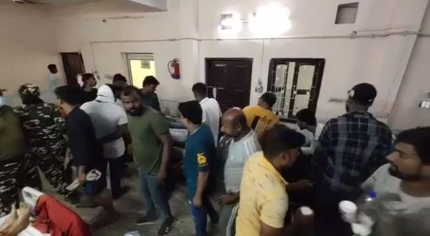 मोहर्रम जुलूस के दौरान बड़ा हादसा, हाई टेंशन तार की चपेट में आने से कई लोग झुलसे