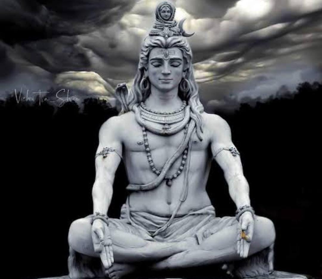 भोलेनाथ पर भूलकर भी ना चढ़ायें ये चीजें, वरना नाराज हो जायेंगे महादेव, जानें इसके पीछे की धार्मिक वजह