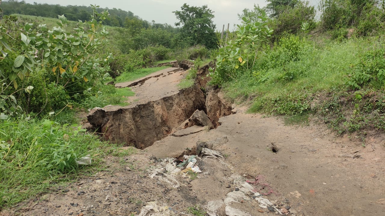 अवैध कोयल खनन और धसान बन गई है लाइलाज बीमारी, निरसा में तीन की गई जान तो घनुड़ीह में गोफ में समा गया परमेश्वर