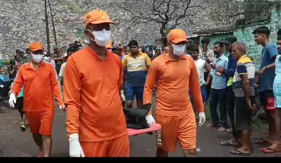 झरिया की धरती अभी तक आंसू समेटे हुई थी लेकिन अब मांग रही है अपने उपर हुए "अत्याचार" का हिसाब 