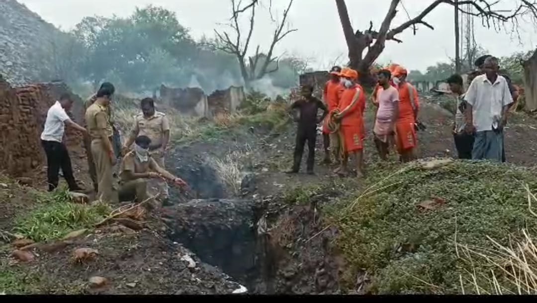 BIG QUESTION- देश की सबसे बड़ी पुनर्वास योजना झरिया में, फिर भी क्यों गोफ और दरारों में जलकर मर रहे लोग 