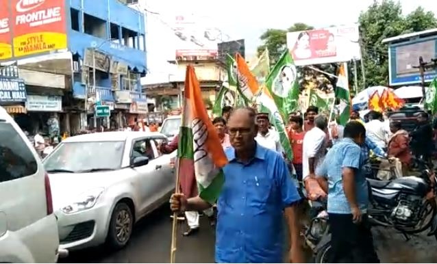 मणिपुर की घटना के विरोध में  I.N.D.I.A ने निकाली रैली, जबतक हत्यारे को फांसी नही तब तक चलता रहेगा आंदोलन