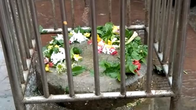 रहस्य: नीलचक्र पत्थर के कारण ही शिवलिंग को लंका नहीं ले जा पाया था रावण, जानिये इस पत्थर की मान्यता