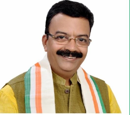 प्रतियोगिता परीक्षा विधेयक पर छिड़ी राजनीति, बीजेपी के विरोध पर कांग्रेस का हमला