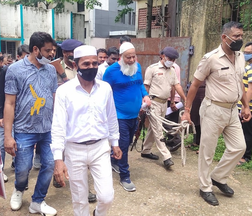 एक्टिव मोड में गैंस ऑफ़ वासेपुर : लाशें  गिरती रहीं और  गैंगवार  रफ़्तार पकड़ता रहा  