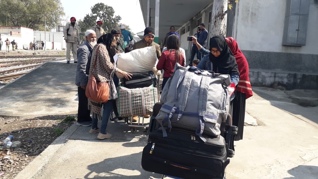 भारत के इस स्टेशन पर लगता है पासपोर्ट और विजा, यहाँ से पाकिस्तान जाती है ट्रेन, स्टेशन पर जाने से पहले जान लें नियम