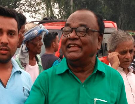 जानिए झारखंड के जेएमएम विधायक को, जो अपनी सुरक्षा के लिए तीर-धनुष वाला बॉडी गार्ड रखते हैं.