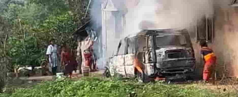 बीजेपी नेता राजेन्द्र साहू की मौत के बाद इलाके में बवाल, लोगों ने वाहन को किया आग के हवाले 