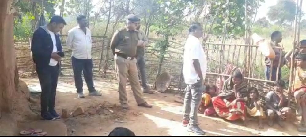 बरवाडीह में मिला वृद्ध महिला का शव, हत्या या हादसा!