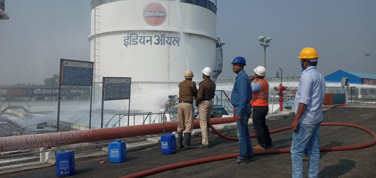 इडियन ऑयल टर्मिनल जसीडीह में किया मोकड्रील