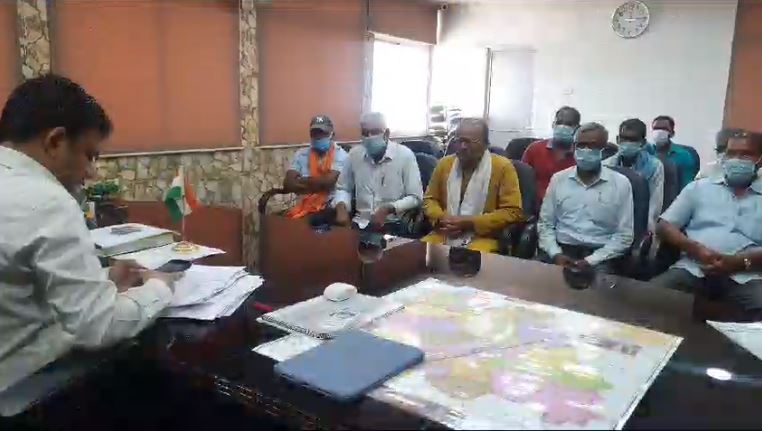 उपायुक्त कार्यालय में जनता दरबार का आयोजन, ग्रामीणों ने उपायुक्त को अपनी समस्याओं से कराया अवगत