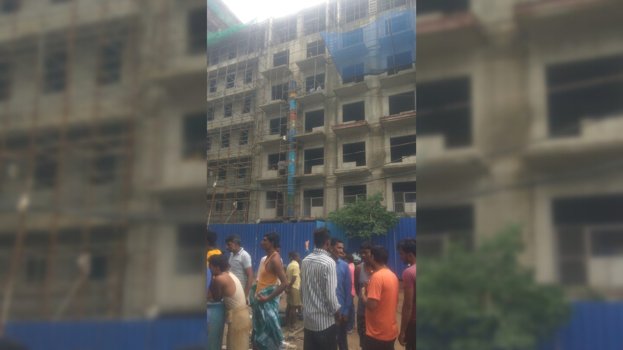 पीएमसीएएच में बड़ा हादसा, निर्माण कार्य के दौरान हादसा, एक मजदूर की मौत