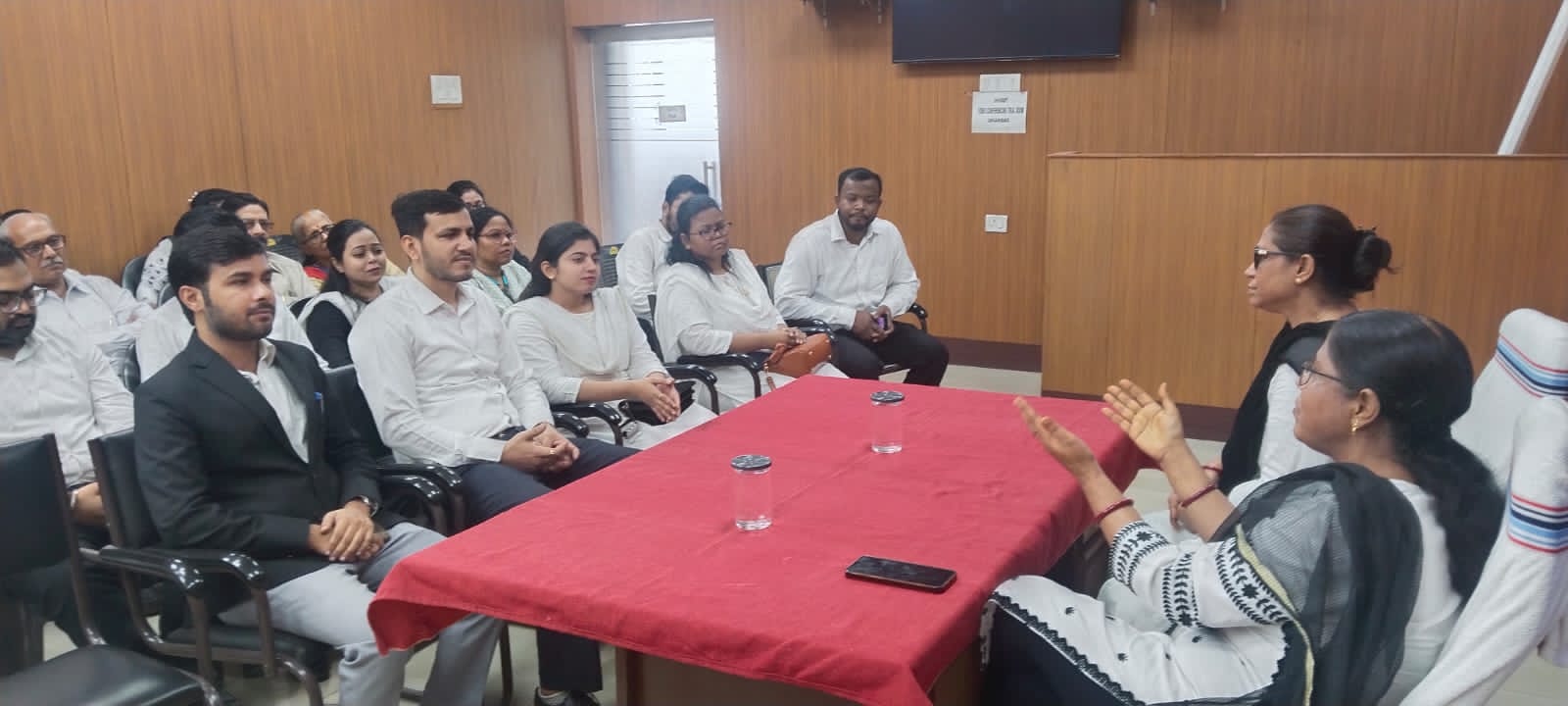 रेफरल जज व मध्यस्थों का प्रशिक्षण शिविर ,101 वादों का निपटारा भी