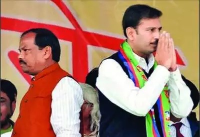 एनडीए नहीं इंडिया की हार से भाजपा को लगेगा सदमा!  डुमरी के जंग में अकेला पड़ा आजसू